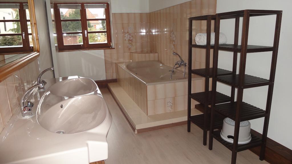 Gite D'Audrey Et Jean Uttenheim Kamer foto